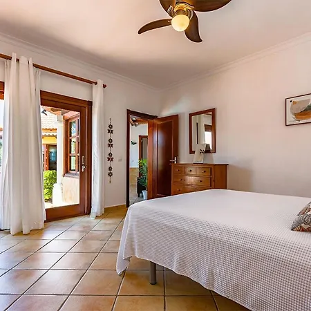 Relax 2 Private Pool By Holidays Villa