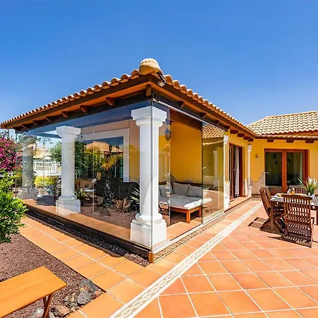 Villa Relax 2 Private Pool By Holidays