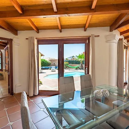 Relax 2 Private Pool By Holidays Villa Corralejo