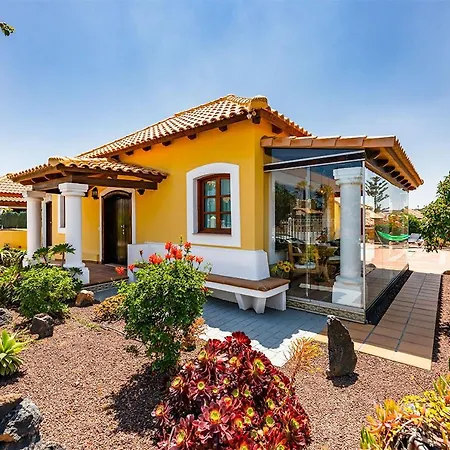 Villa Relax 2 Private Pool By Holidays